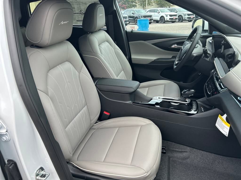 2025 Buick Envista Avenir photo 25