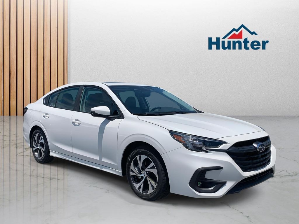 2025 Subaru Legacy Premium's photo