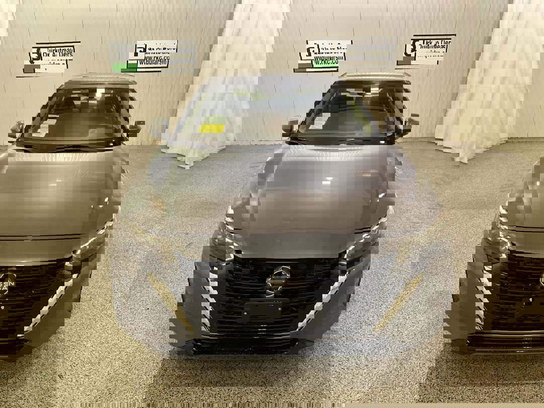 2025 Nissan Sentra SV photo 2