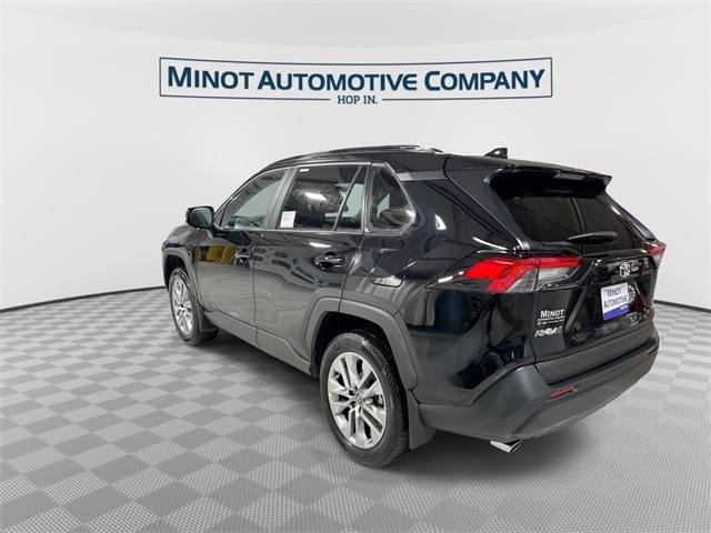 2025 Toyota RAV4 XLE Premium photo 4