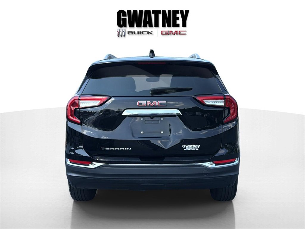 2024 Gmc Terrain SLT photo 2