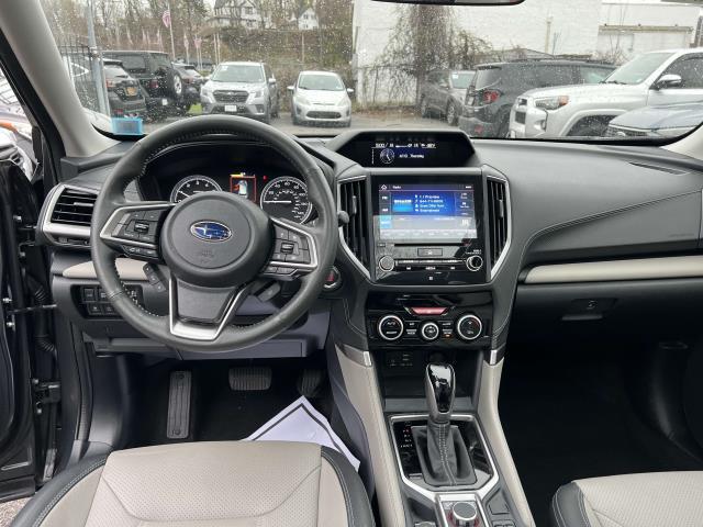 2022 Subaru Forester Limited photo 8