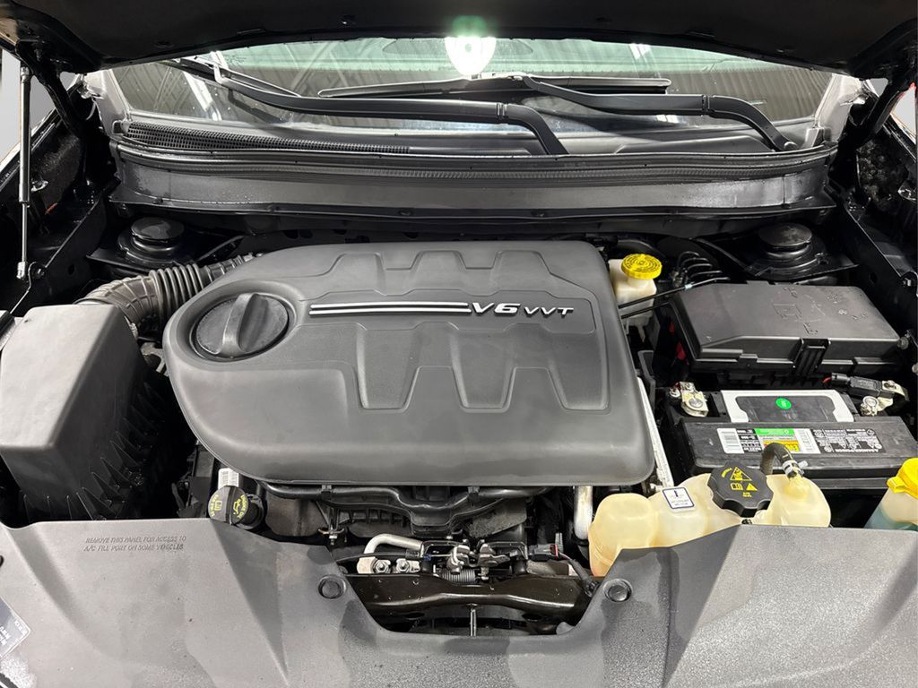 2021 Jeep Cherokee Latitude Lux photo 10