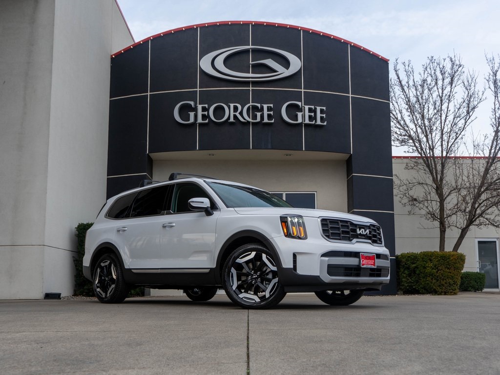 2025 Kia Telluride S's photo