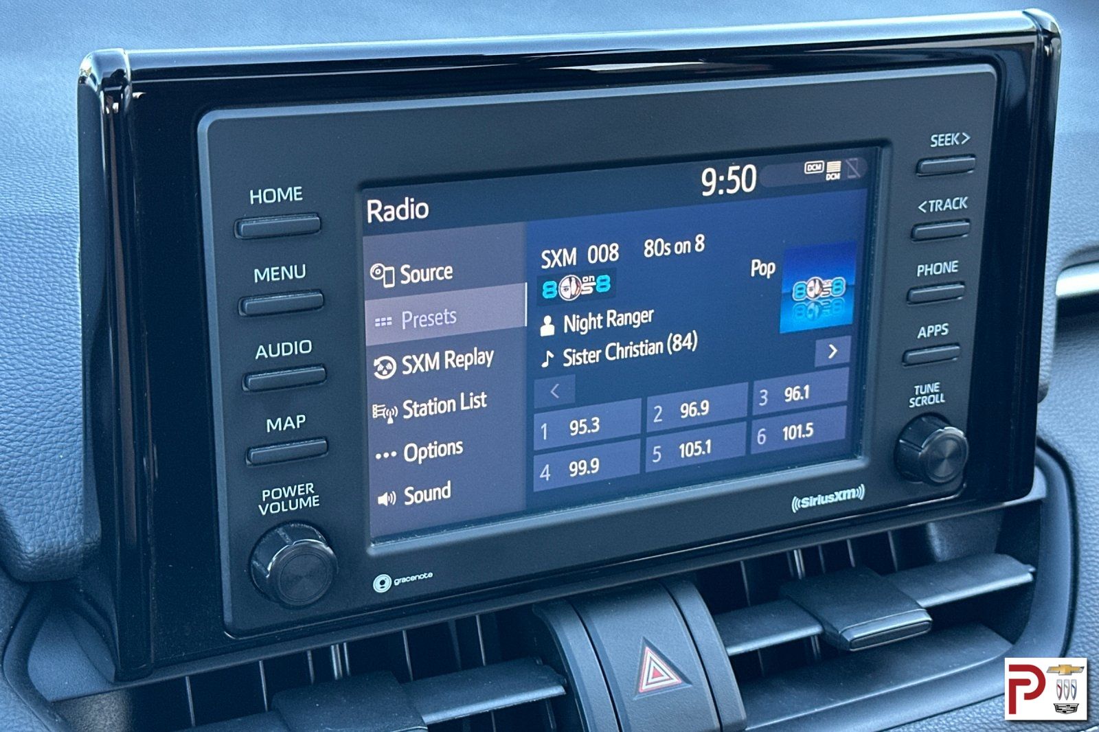2020 Toyota RAV4 Hybrid XLE photo 20