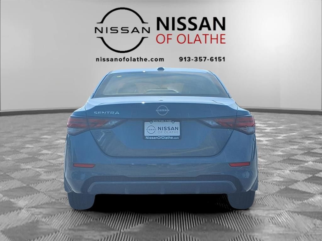 2025 Nissan Sentra SV photo 17