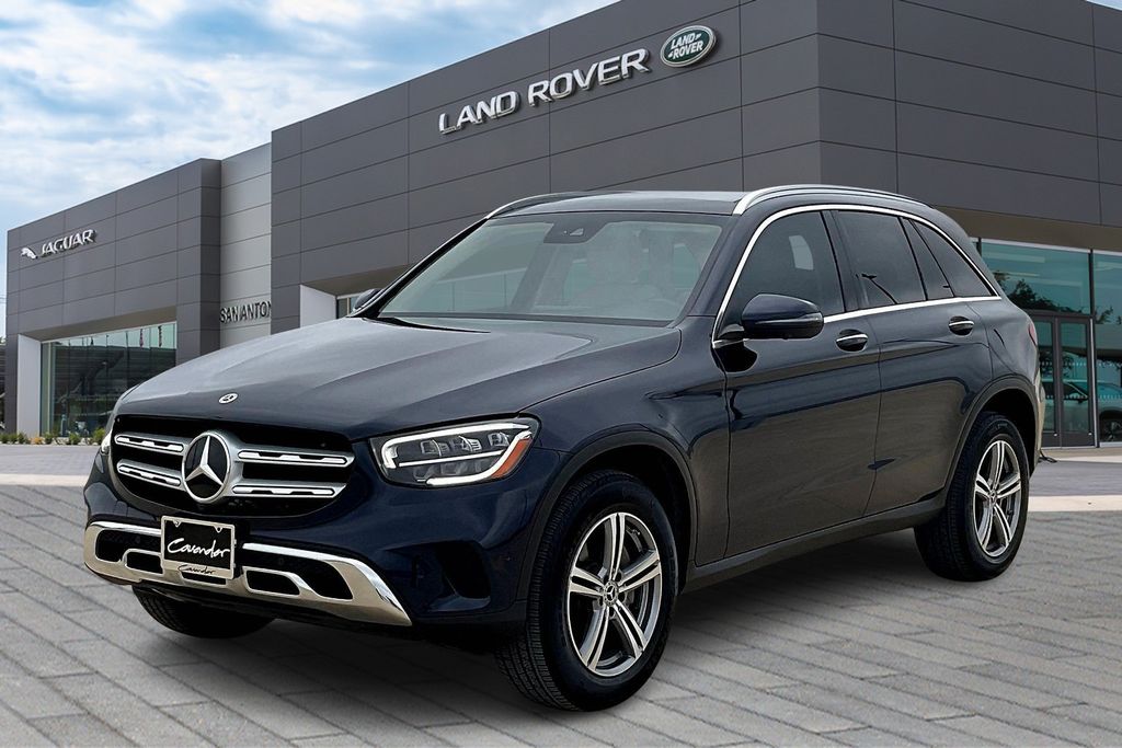 2022 Mercedes-Benz GLC GLC300's photo