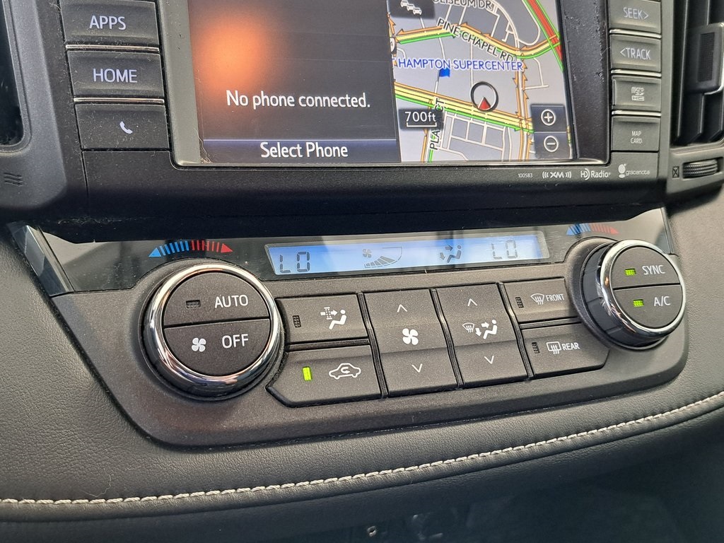 2016 Toyota RAV4 XLE photo 16