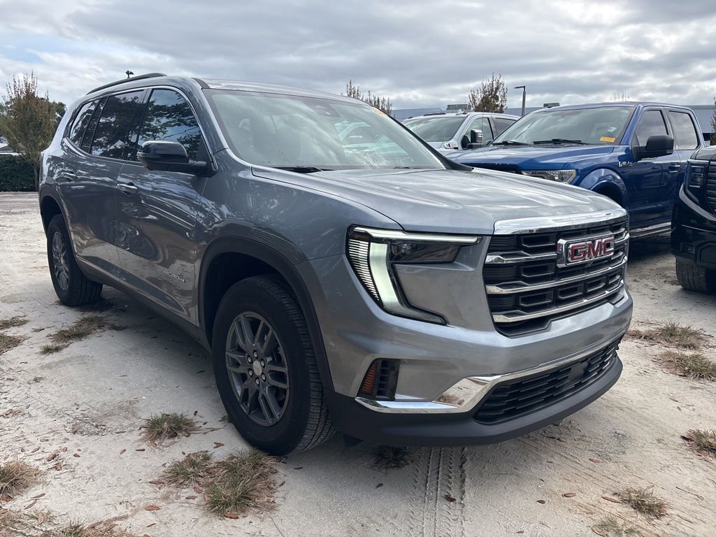 2025 GMC Acadia Elevation's photo