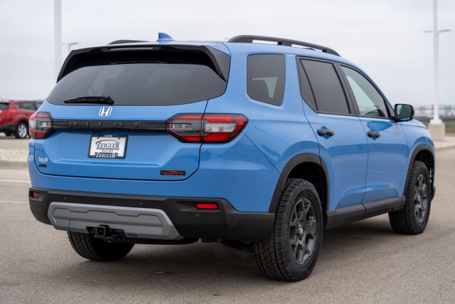 2025 Honda Pilot TrailSport photo 7