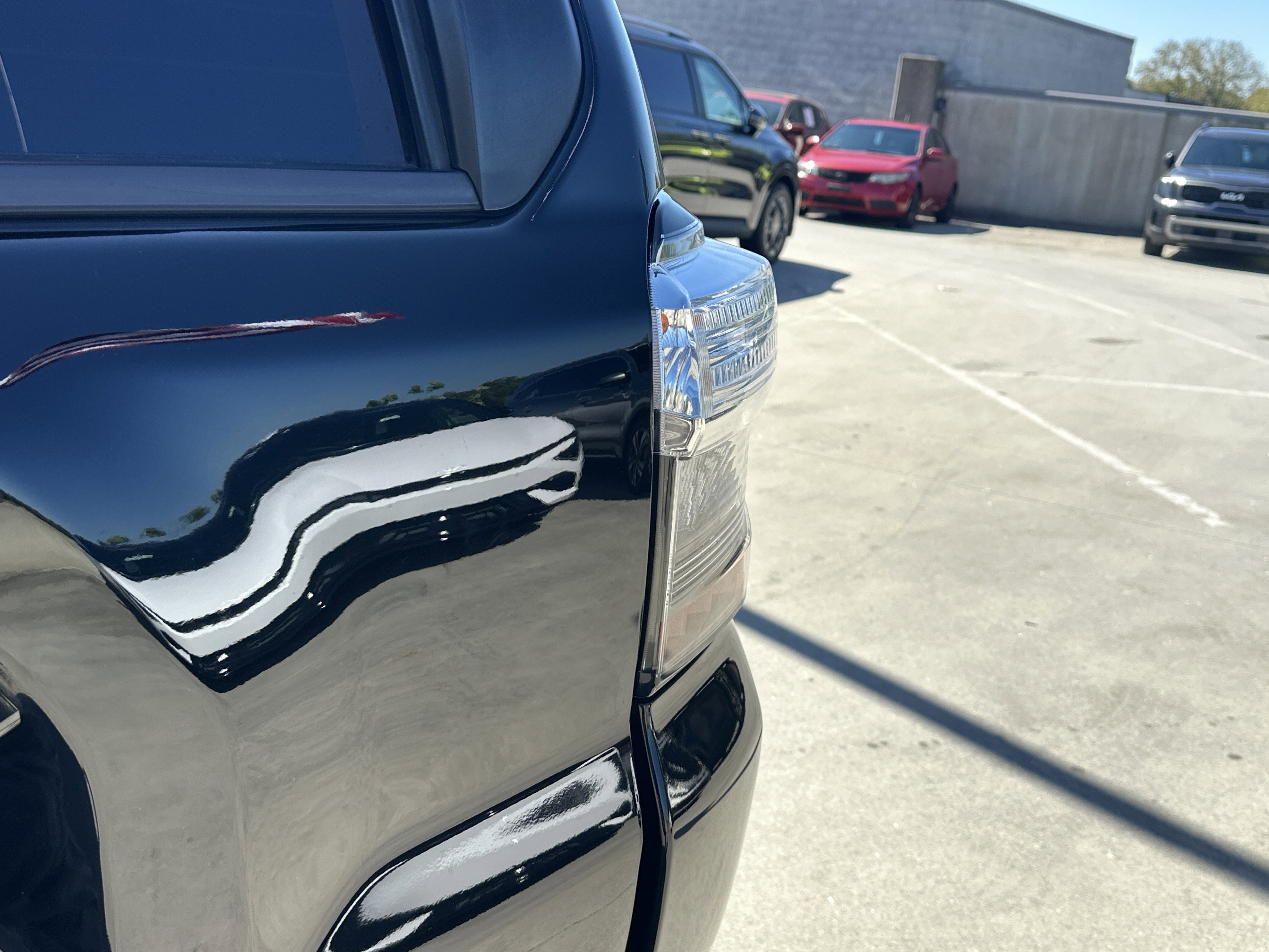 2021 Toyota 4Runner SR5 photo 3