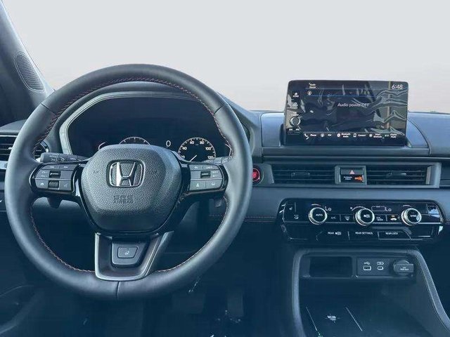 2025 Honda Pilot TrailSport photo 10