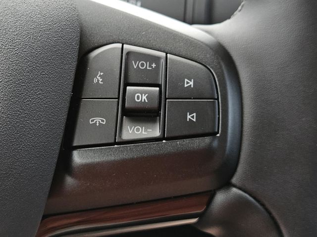 2025 Ford Mustang Mach-E Select photo 16