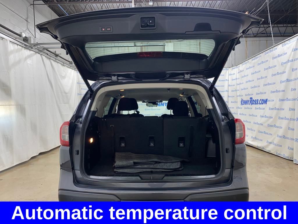 2024 Subaru Ascent Premium photo 12