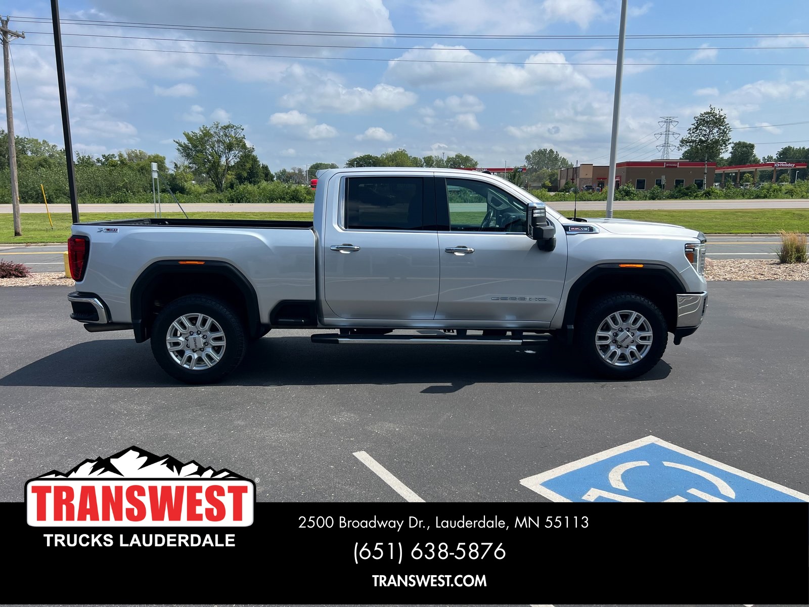 Used 2021 GMC Sierra 2500HD SLT with VIN 1GT49NE70MF145178 for sale in Minneapolis, Minnesota