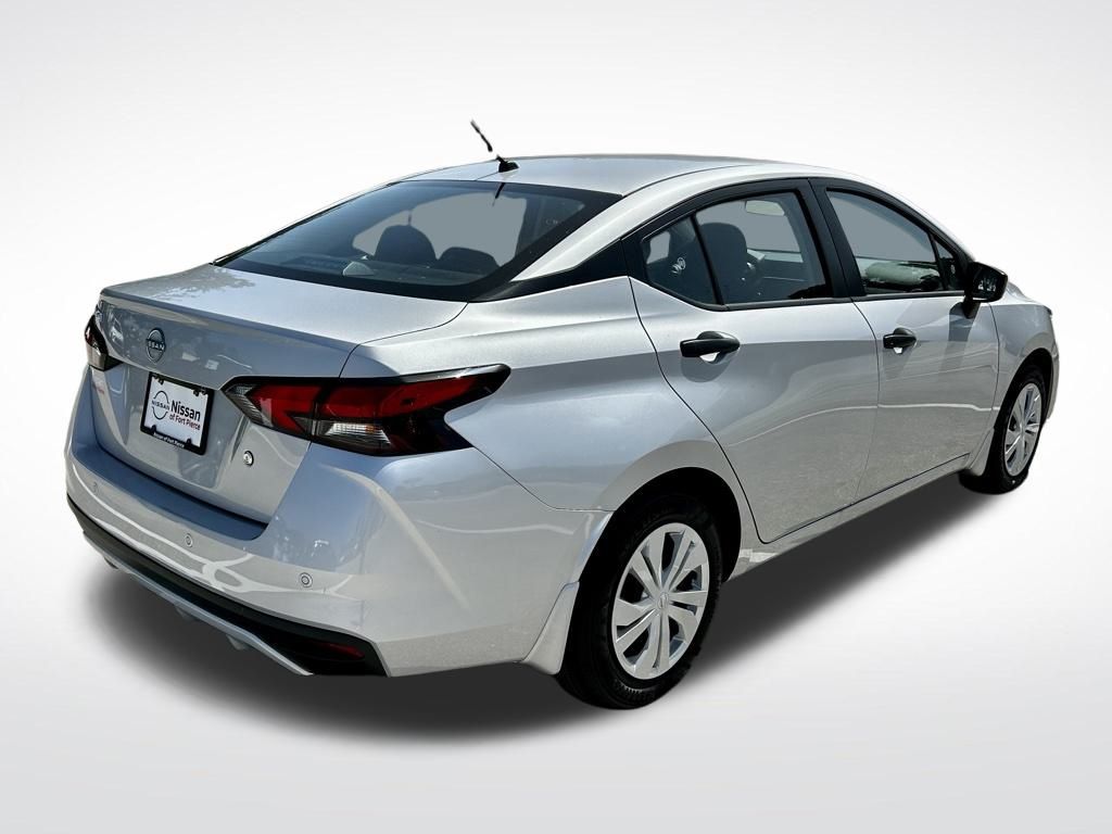 2025 Nissan Versa S photo 6