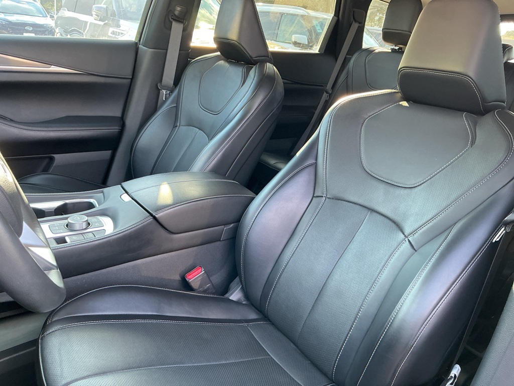 2023 Infiniti QX60 Luxe photo 21