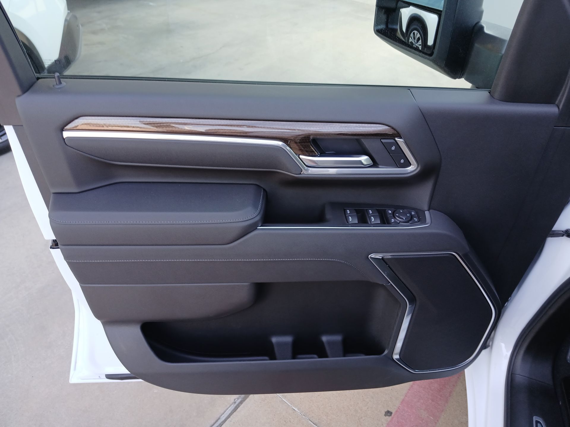 2025 Chevrolet Silverado 2500HD LT photo 20