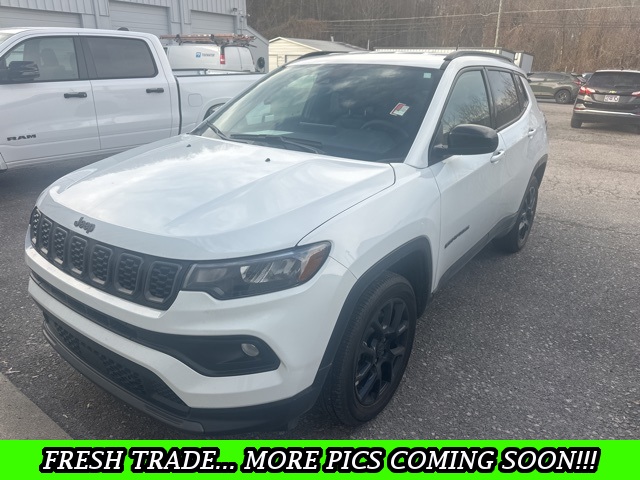 2025 Jeep Compass Latitude's photo