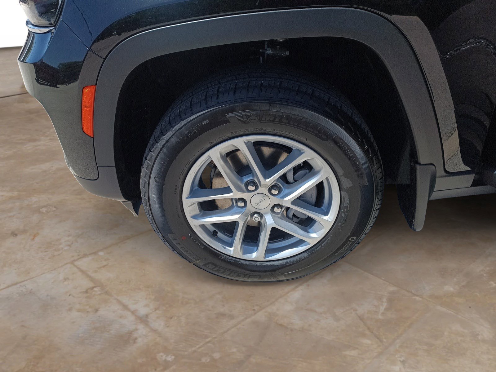2025 Jeep Grand Cherokee Laredo X photo 23