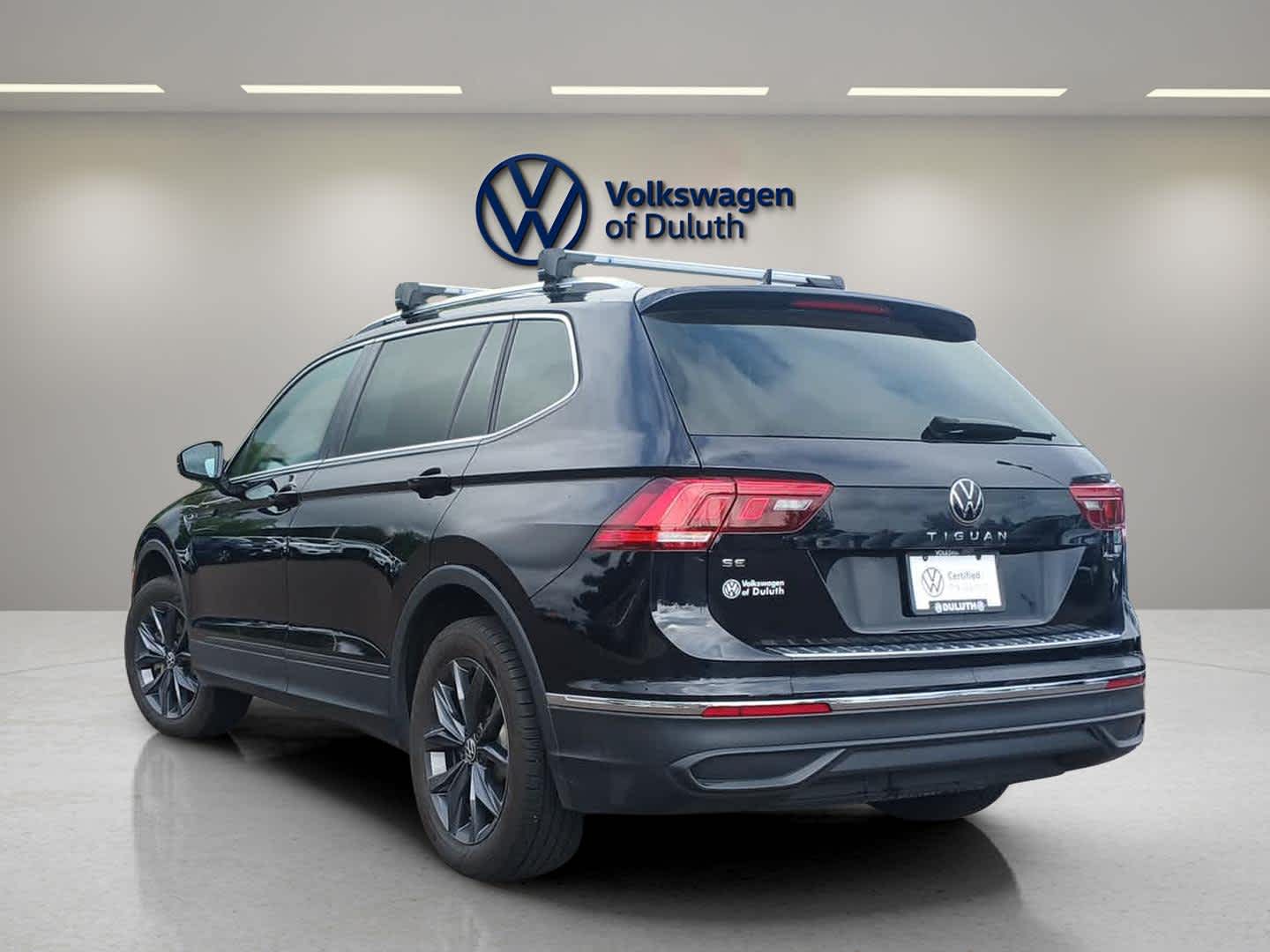 2023 Volkswagen Tiguan SE photo 3