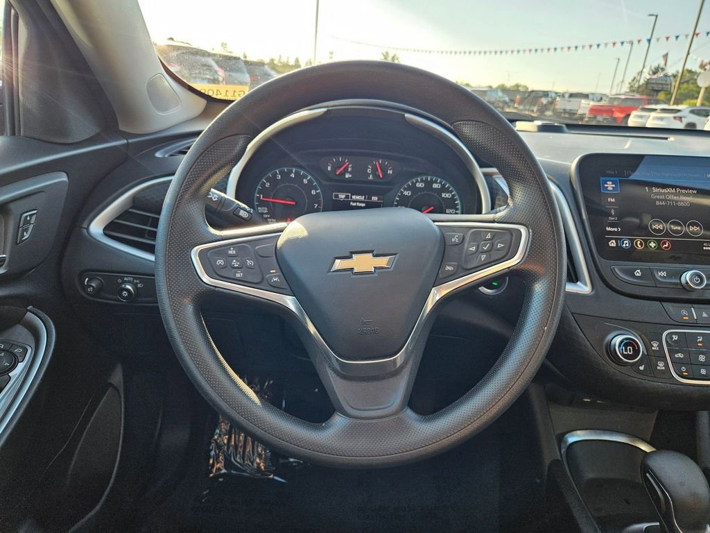2023 Chevrolet Malibu 1LT photo 13