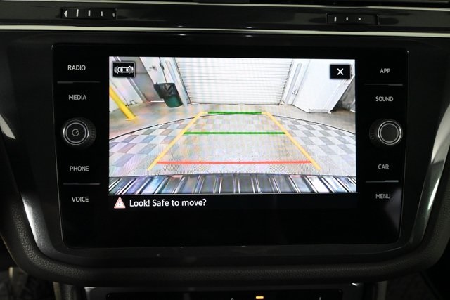 2022 Volkswagen Tiguan SE R-Line Black photo 5
