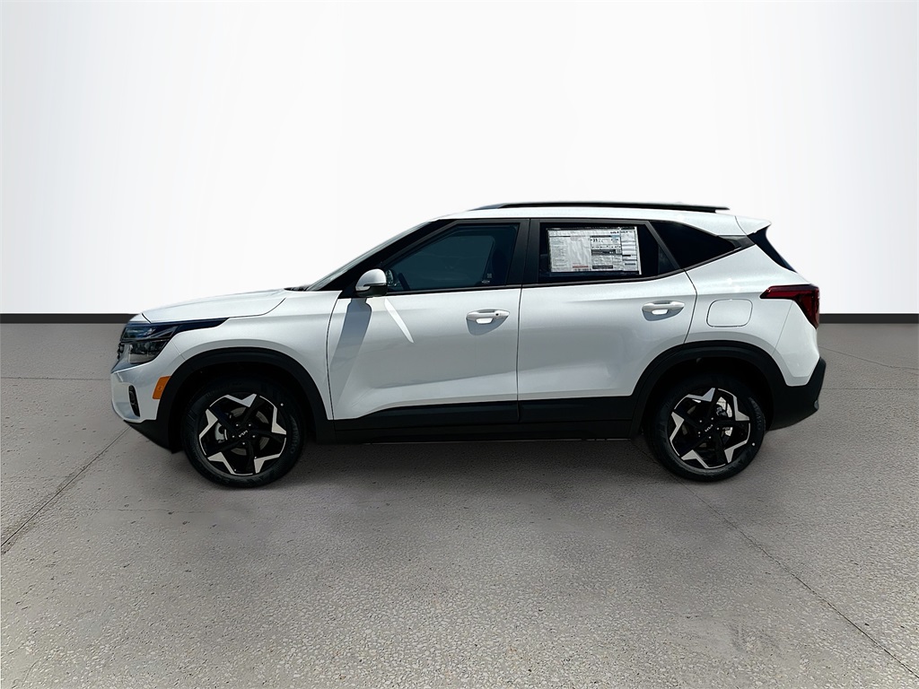 2025 Kia Seltos S photo 4
