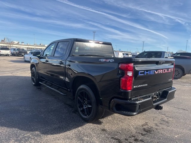 2022 Chevrolet Silverado 1500 Custom photo 4