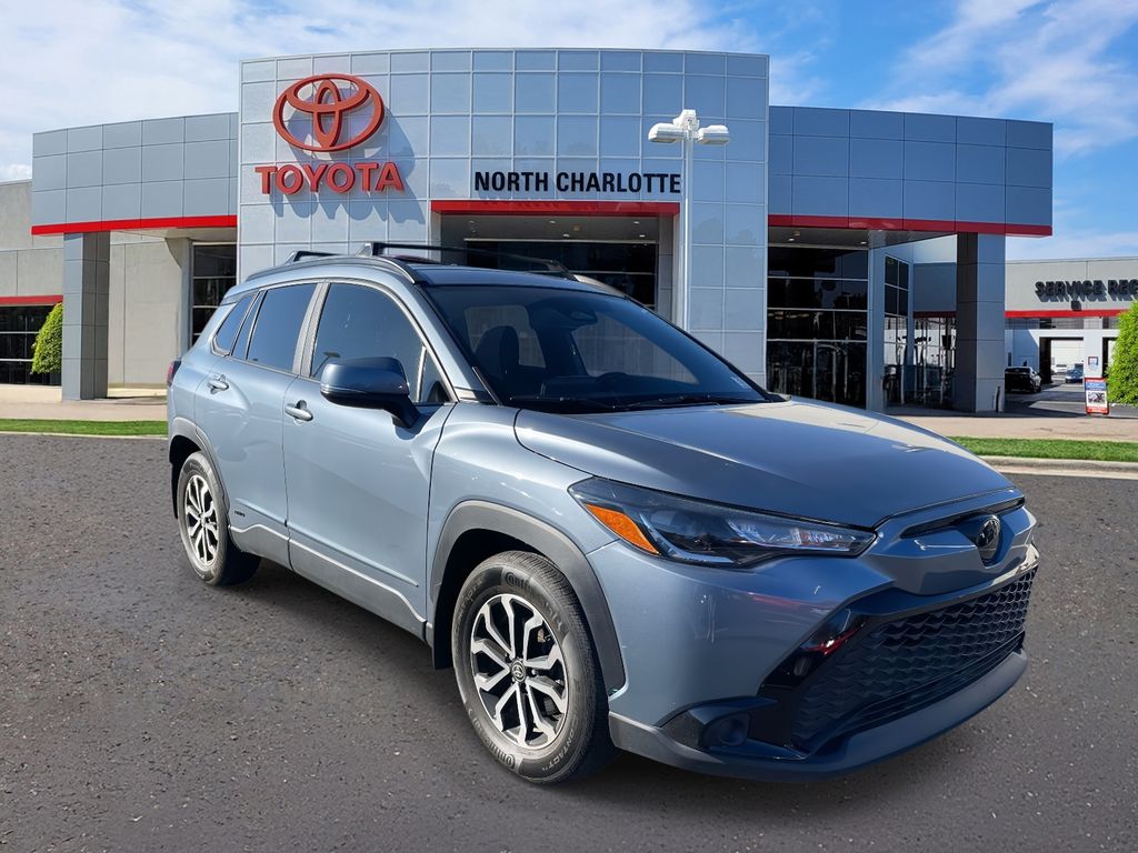 2024 Toyota Corolla Cross S's photo