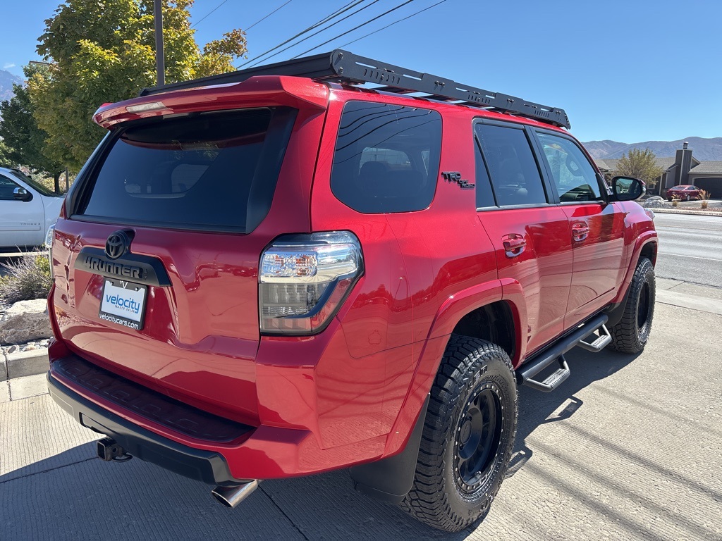 2020 Toyota 4Runner TRD Off-Road Premium photo 5