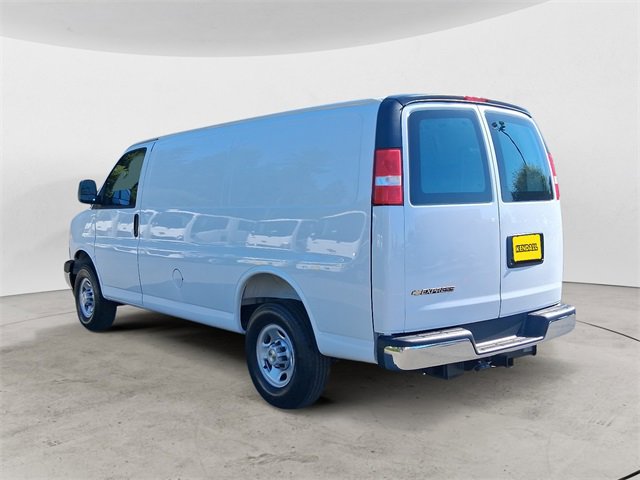 2025 Chevrolet Express Cargo 2500 photo 3