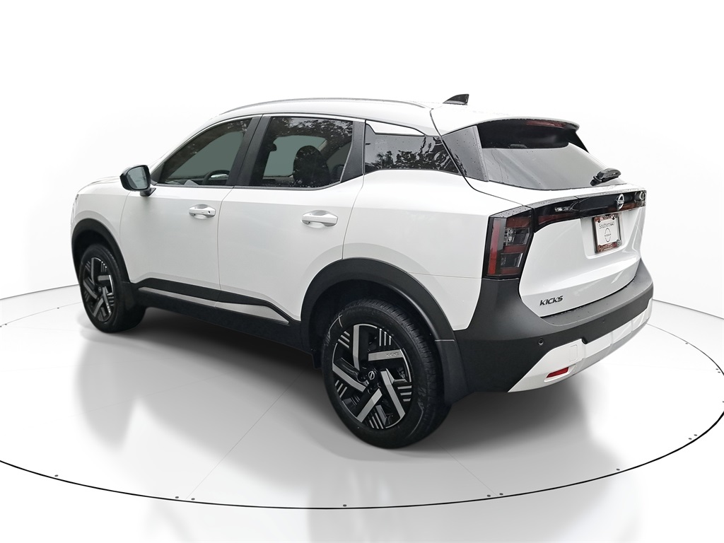 2026 Nissan Kicks SV photo 4