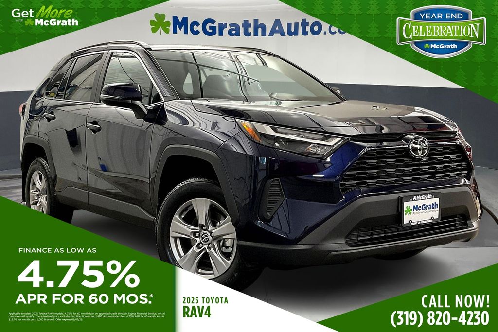 2025 Toyota RAV4 XLE's photo