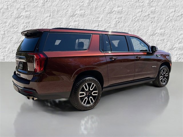 2022 Gmc Yukon XL AT4 photo 3