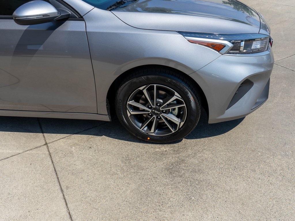 2024 Kia Forte LXS photo 29