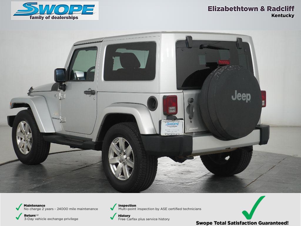 2012 Jeep Wrangler Sahara photo 4