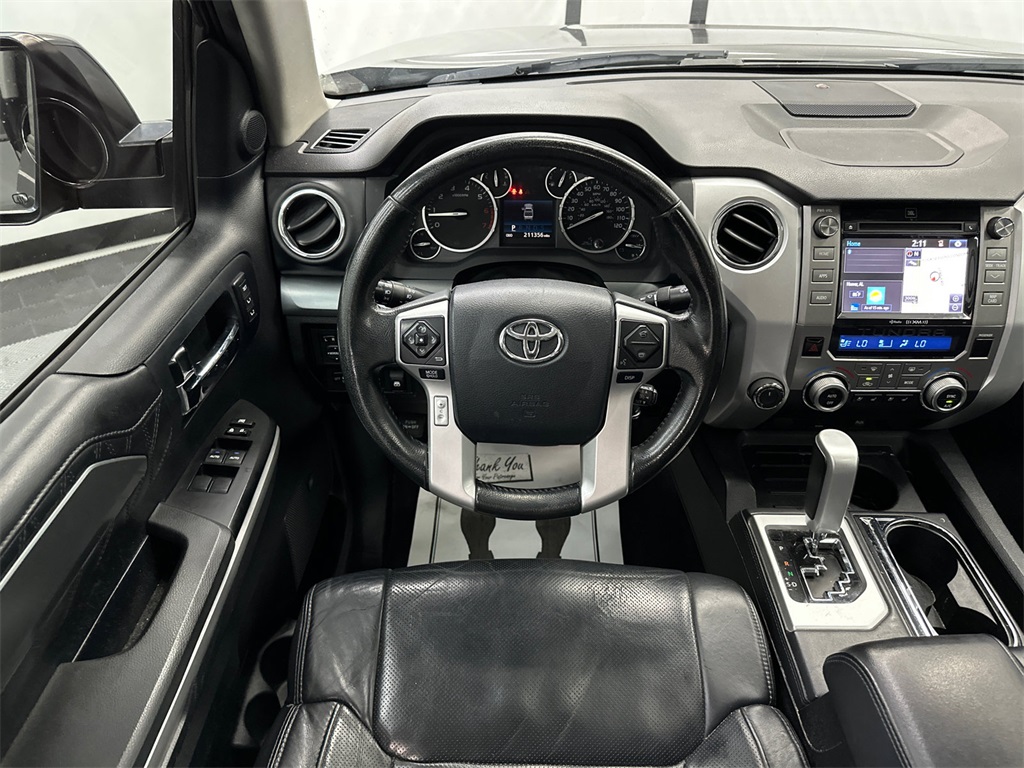 2014 Toyota Tundra Platinum CrewMax photo 25