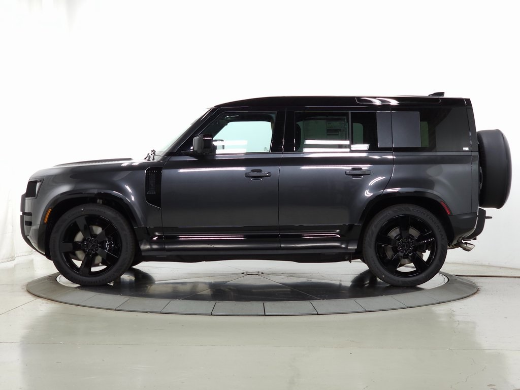 2026 LAND ROVER DEFENDER - Image 1