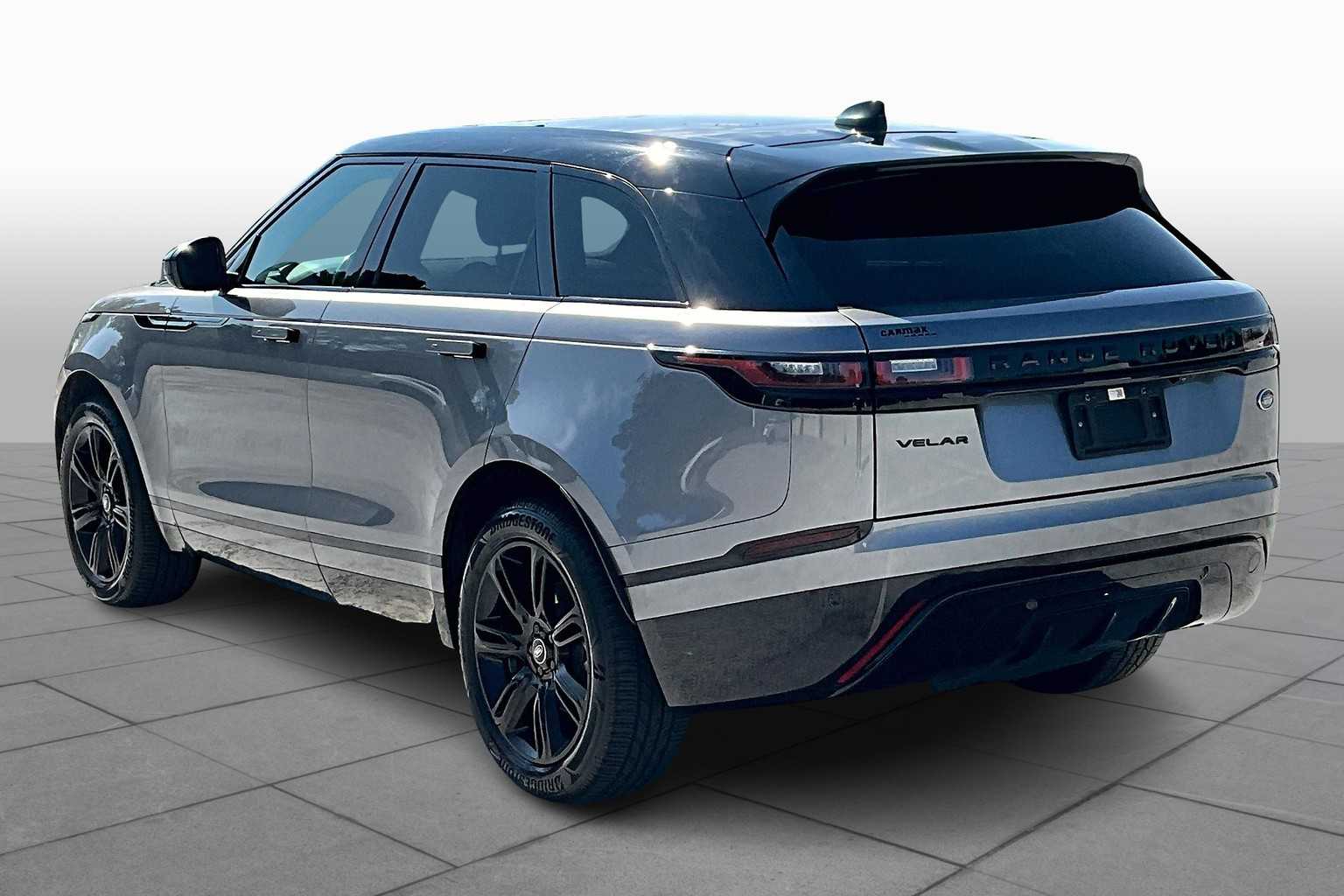 2022 Land Rover Range Rover Velar R-Dynamic S photo 10
