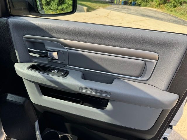 2015 Ram 1500 Big Horn photo 23