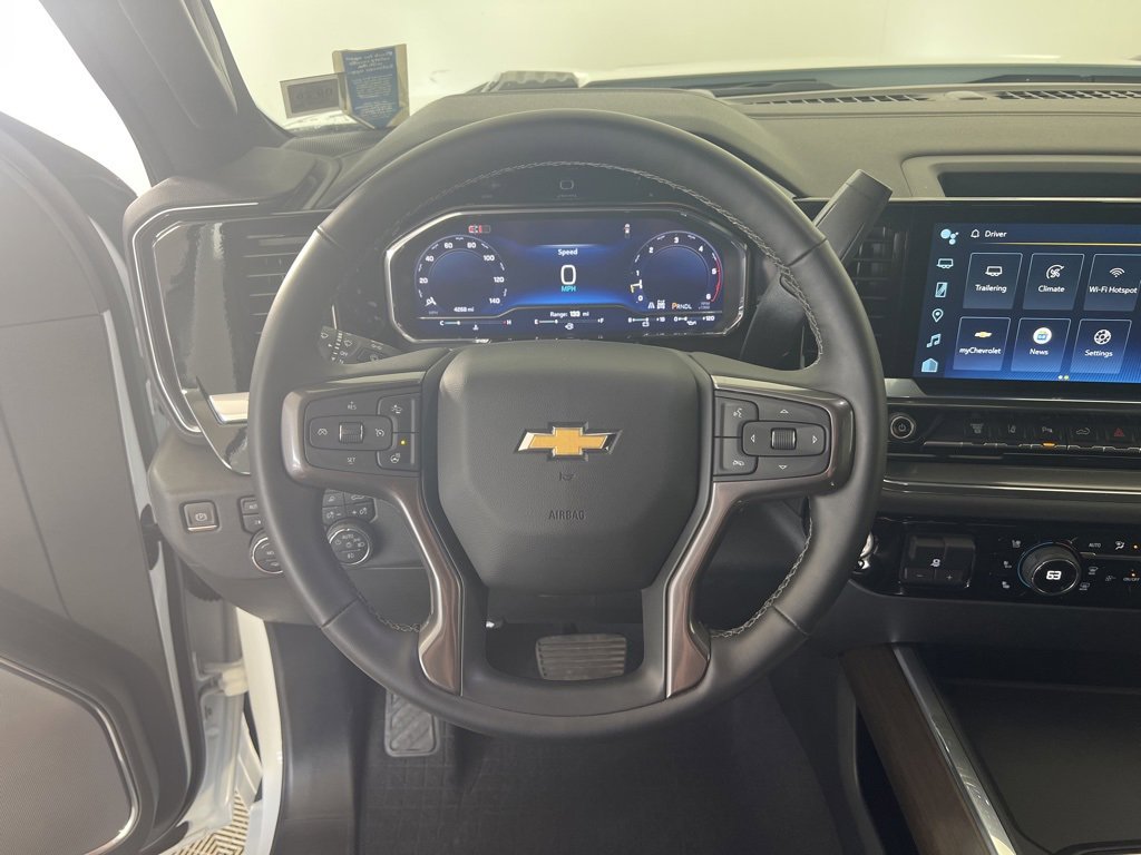 2024 Chevrolet Silverado 3500HD High Country photo 4