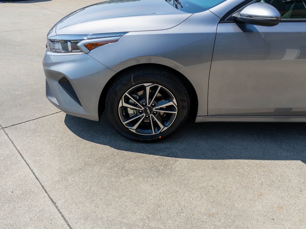 2024 Kia Forte LXS photo 25