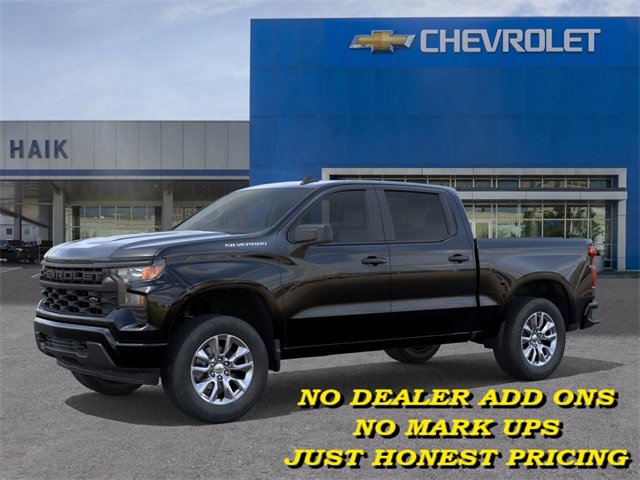 2026 Chevrolet Silverado Custom photo 2