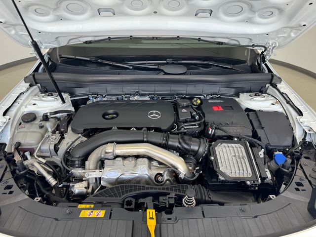 2025 Mercedes Benz GLB 250 photo 10