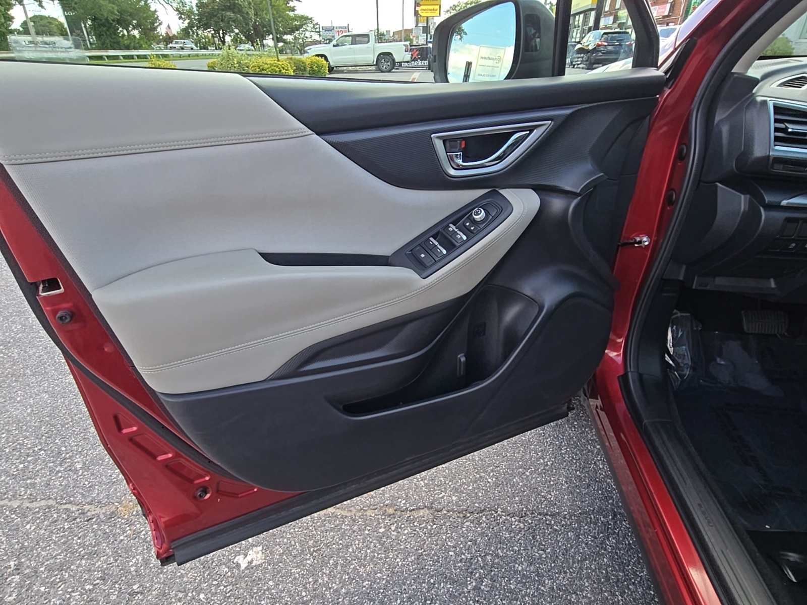 2019 Subaru Forester Premium photo 23
