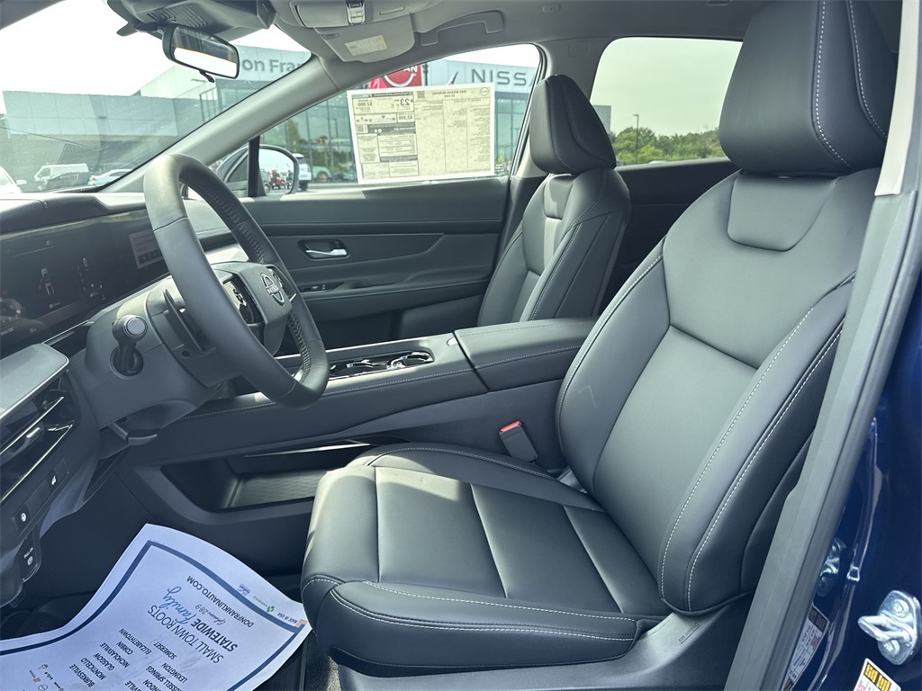 2025 Nissan Murano SV photo 16