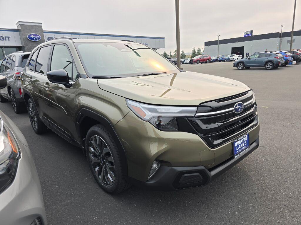 2025 Subaru Forester Touring photo 2