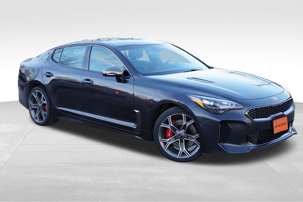 2021 Kia Stinger GT photo 2