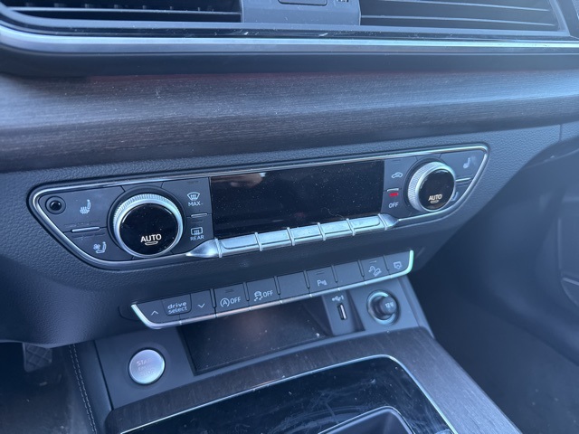 2025 Audi Q5 45 S line Premium Plus photo 12